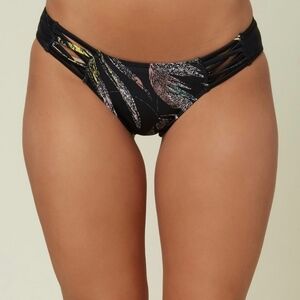 NWT O'Neil Allover Printed Bottoms